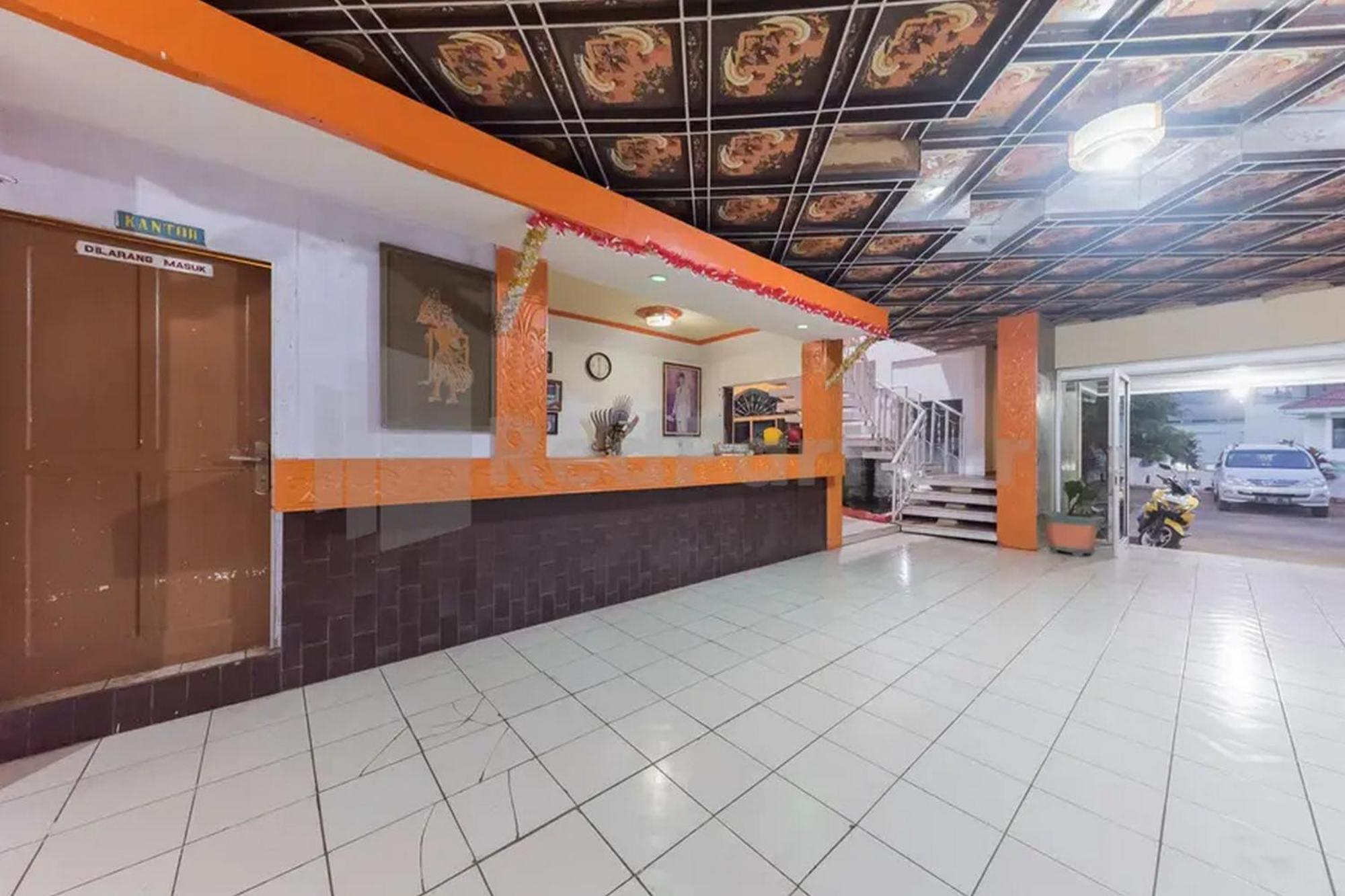 Hotel Linggarjati Near Natural Park Twa Linggarjati ภายนอก รูปภาพ