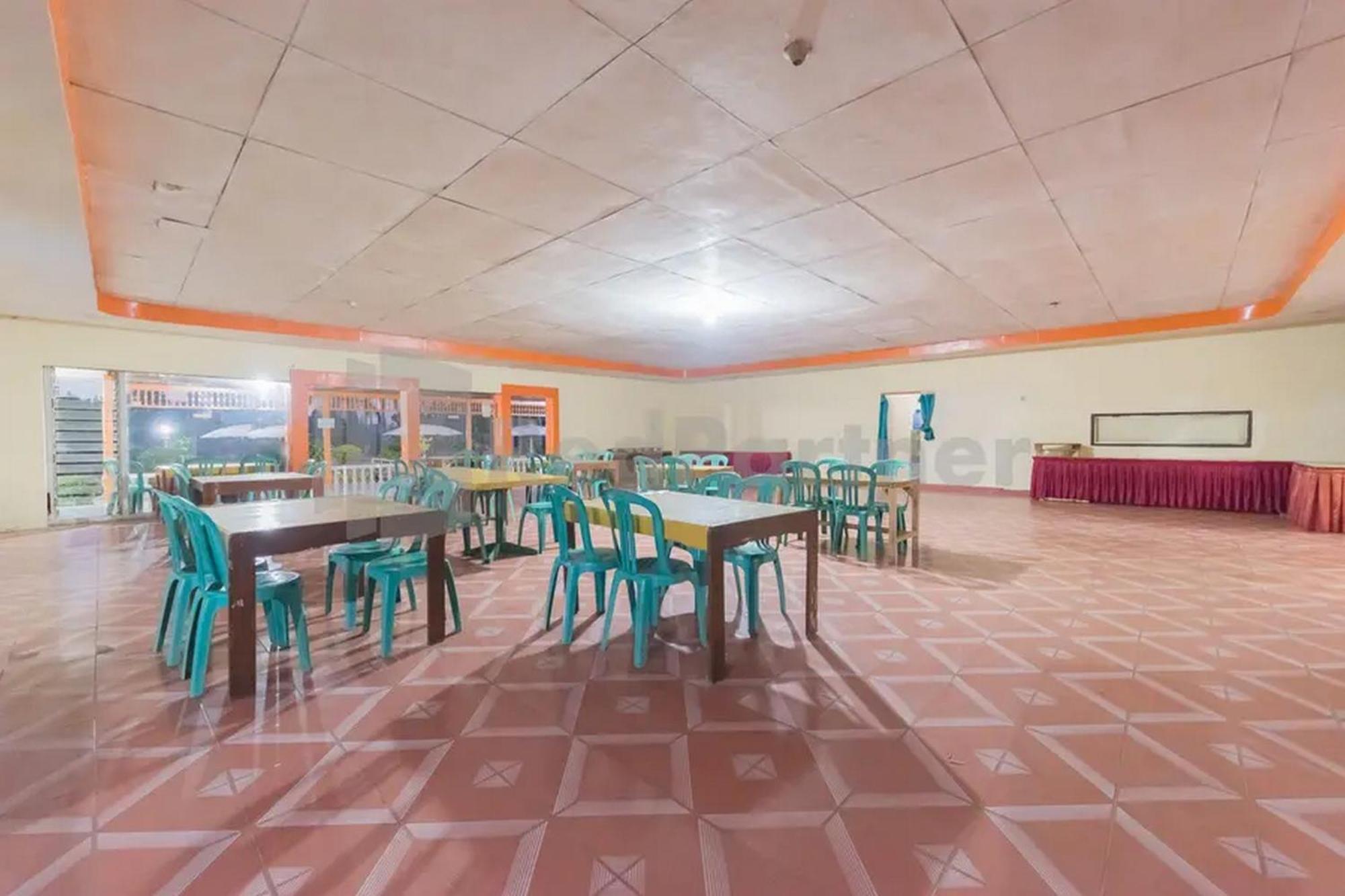 Hotel Linggarjati Near Natural Park Twa Linggarjati ภายนอก รูปภาพ