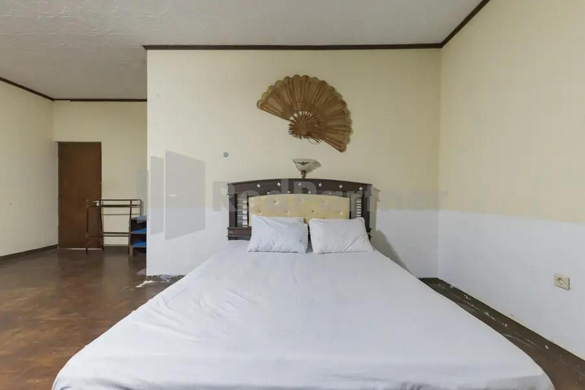 Hotel Linggarjati Near Natural Park Twa Linggarjati ภายนอก รูปภาพ